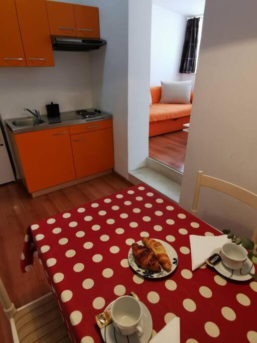 Appartement Teni à Split Extérieur photo